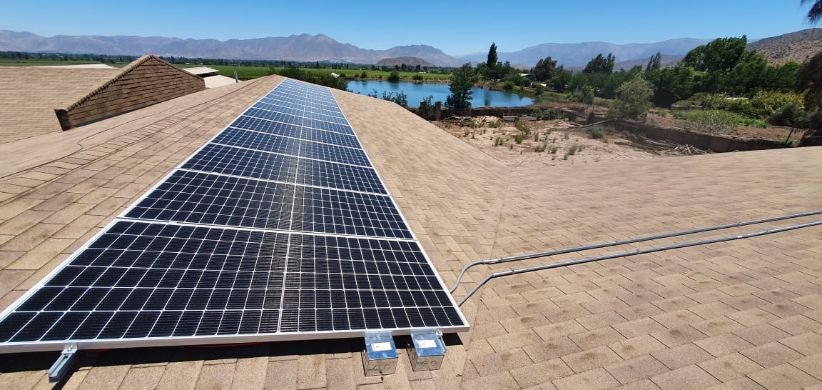 Instalación solar realizada por AYUDELEC 1