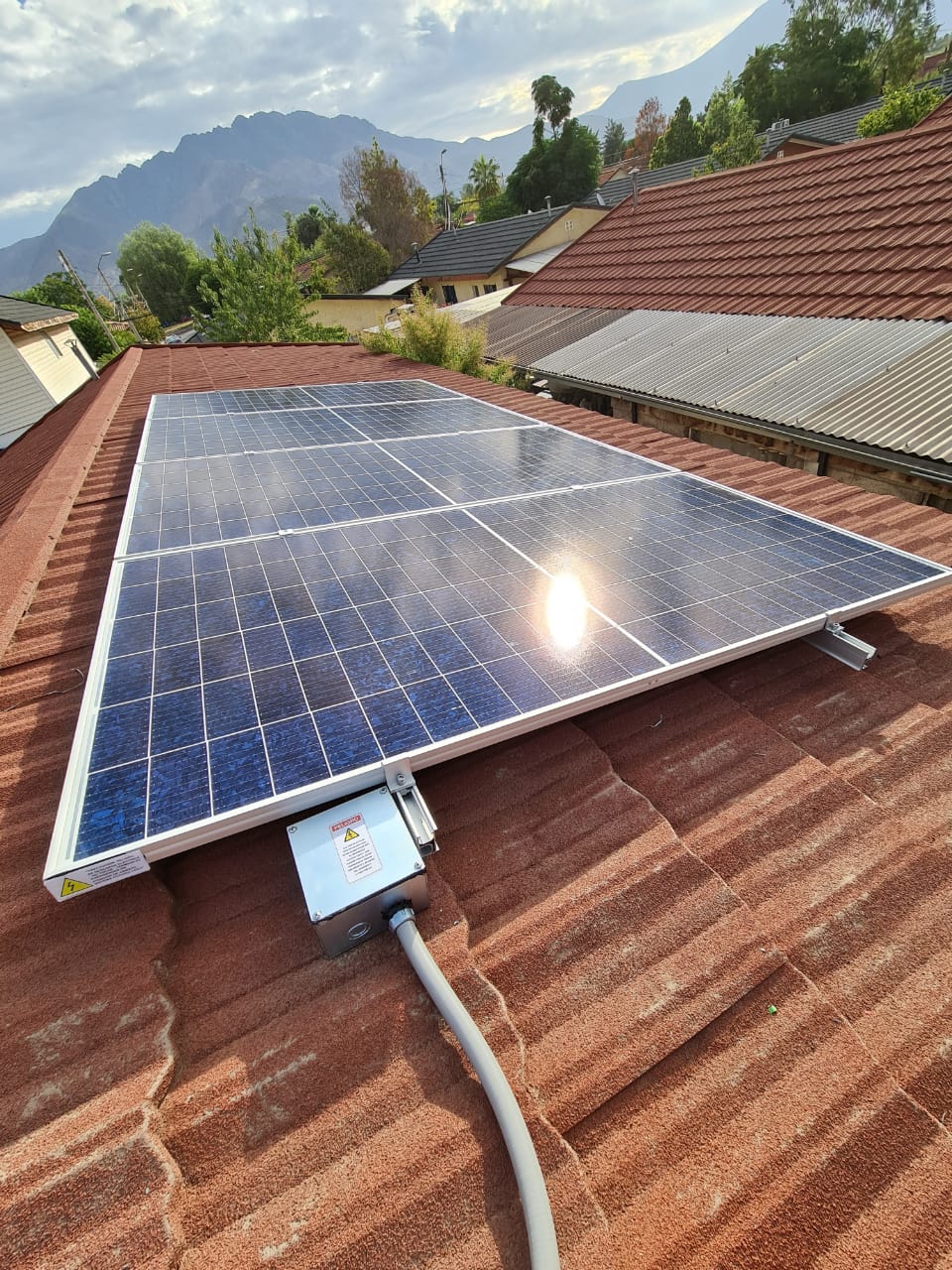 Instalación solar realizada por AYUDELEC 4