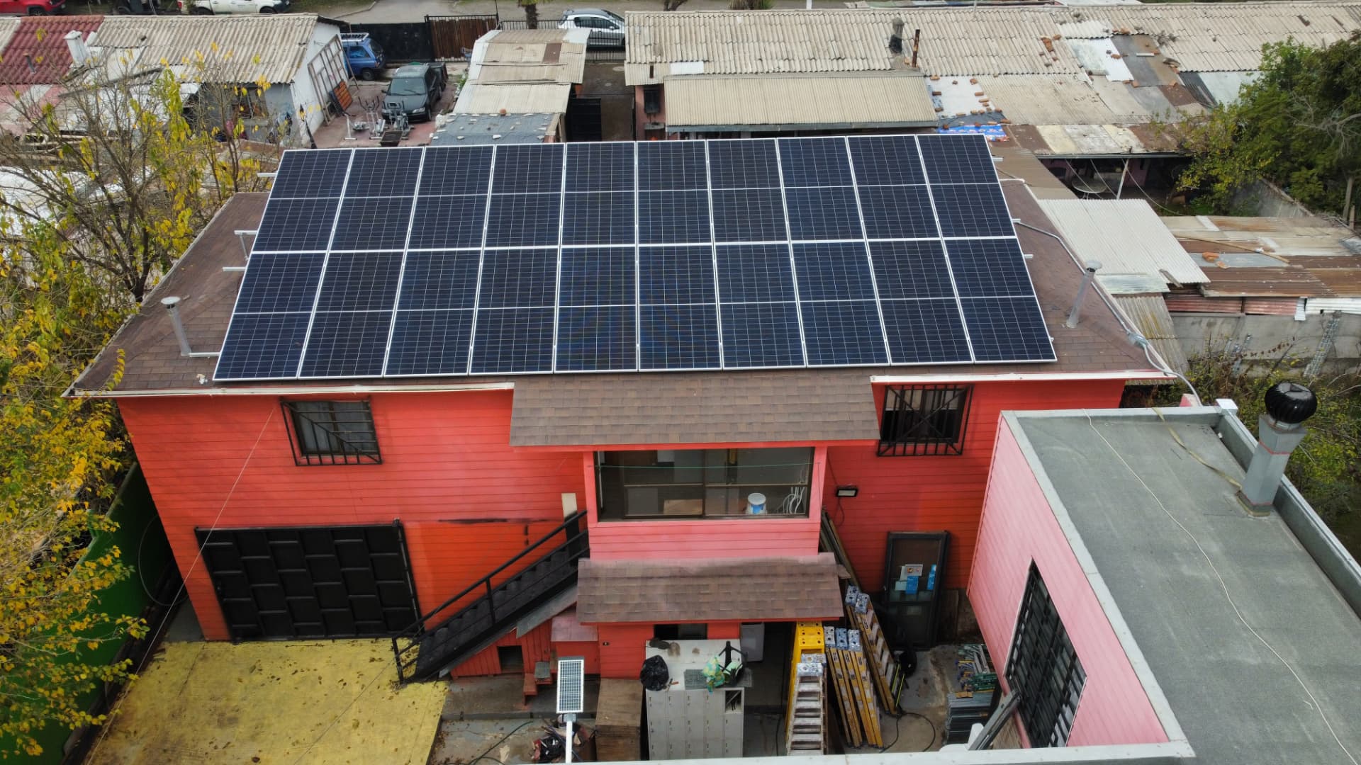 Instalación solar realizada por AYUDELEC 5