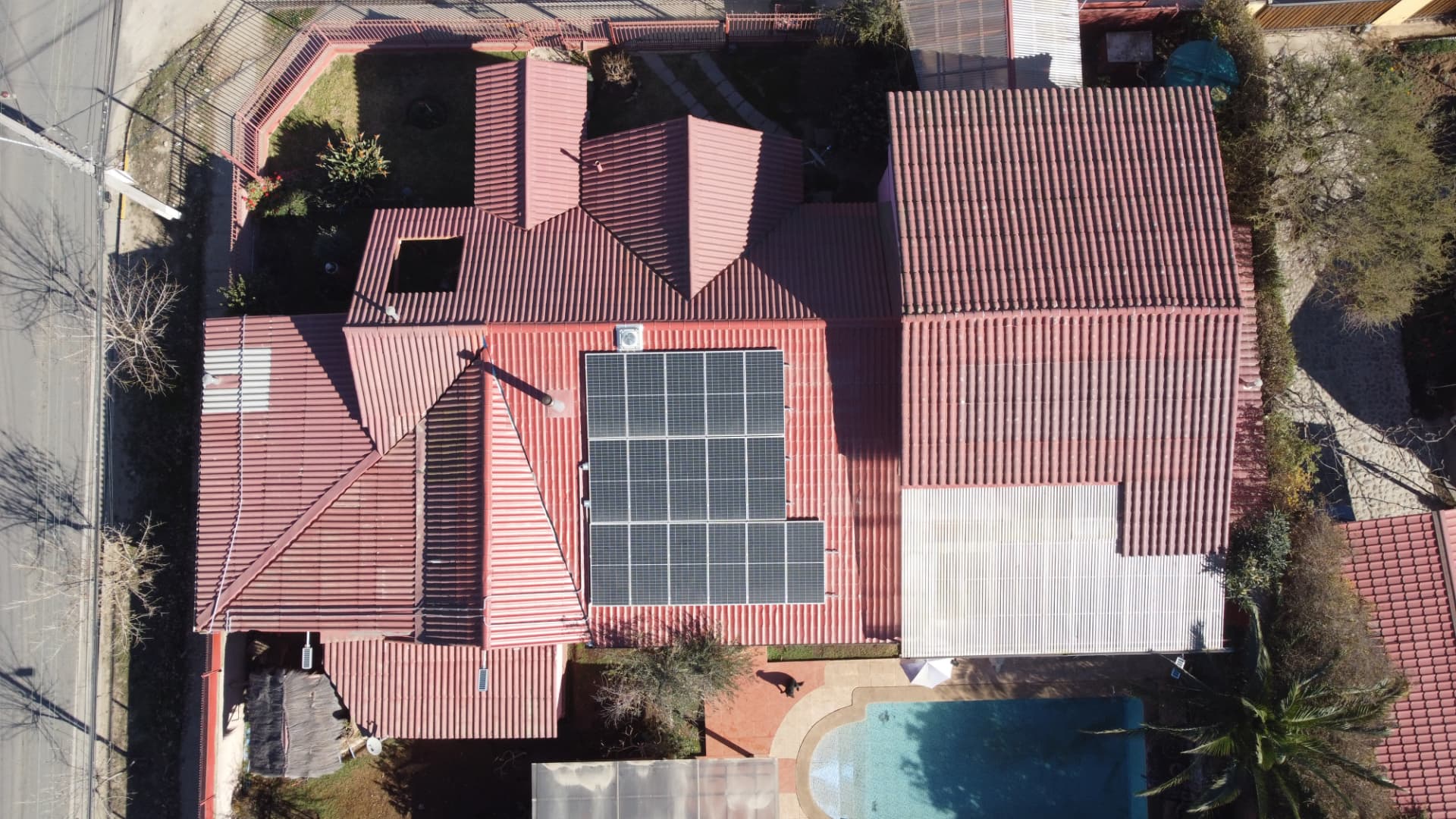 Instalación solar realizada por AYUDELEC 6
